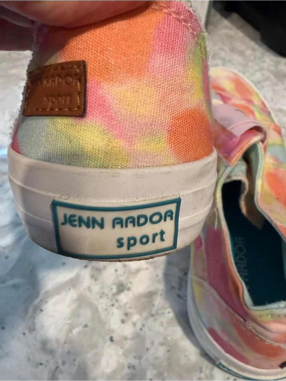 Jenn Ardor colorful tie